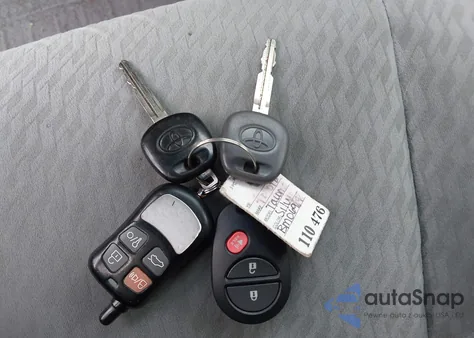 2011 Toyota Tacoma Base V6 из США, поврежденный, VIN 3TMLU4EN4BM069898